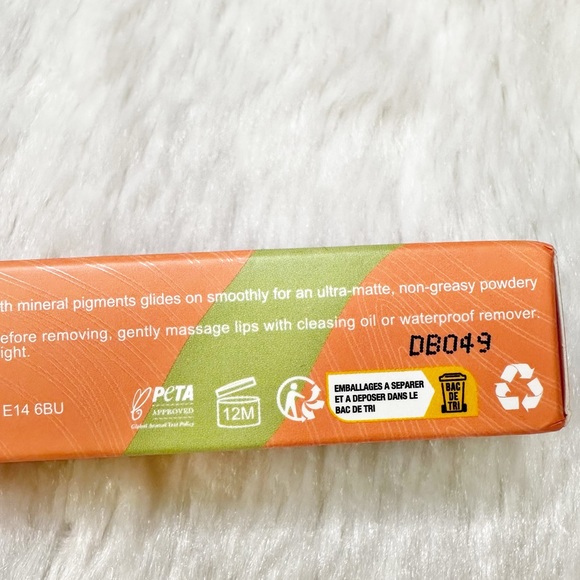 NIB Oulac Kissproof Matte Liquid Lipstick in Retro Kiss Full Size 4.5ml - Picture 7 of 11